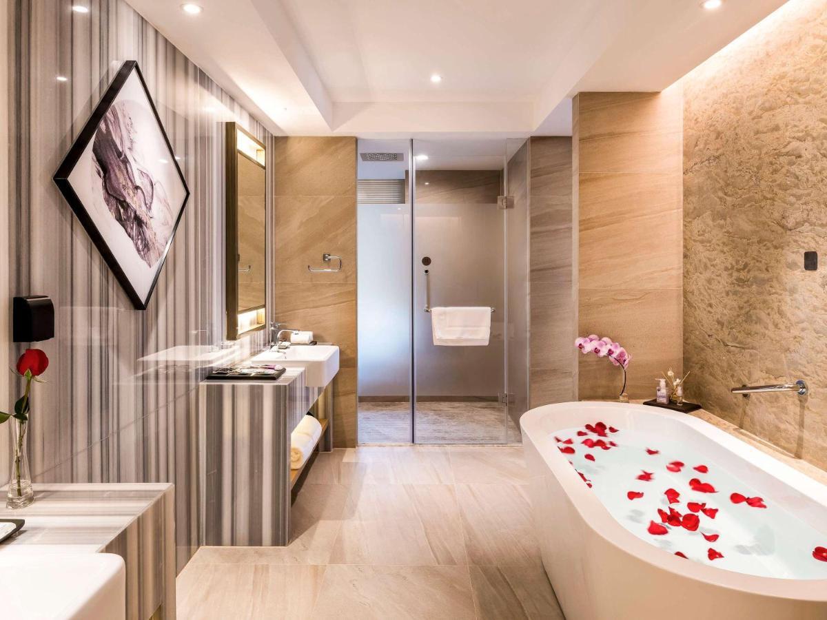 Mercure Chengdu Huapaifang Exterior foto