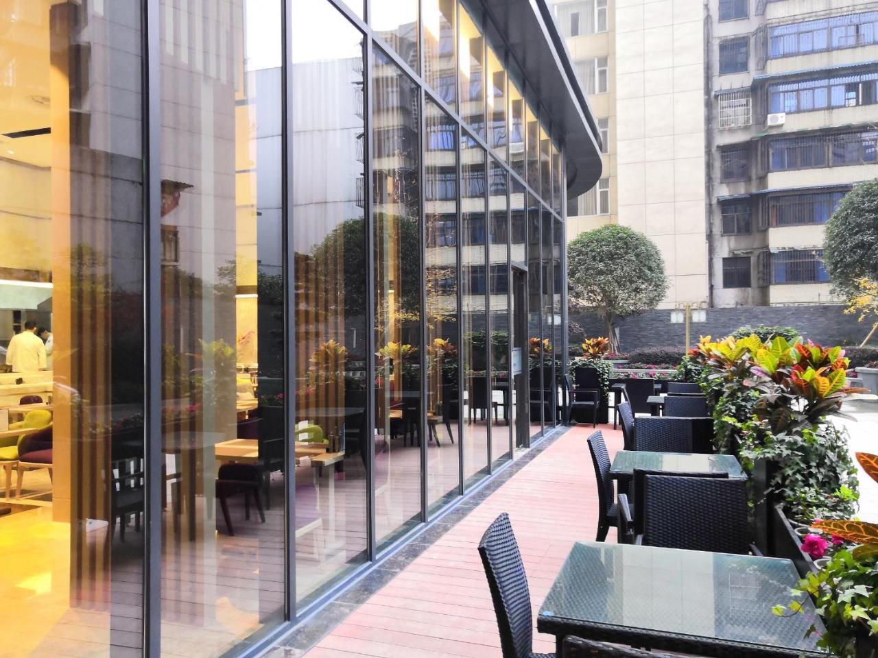 Mercure Chengdu Huapaifang Exterior foto