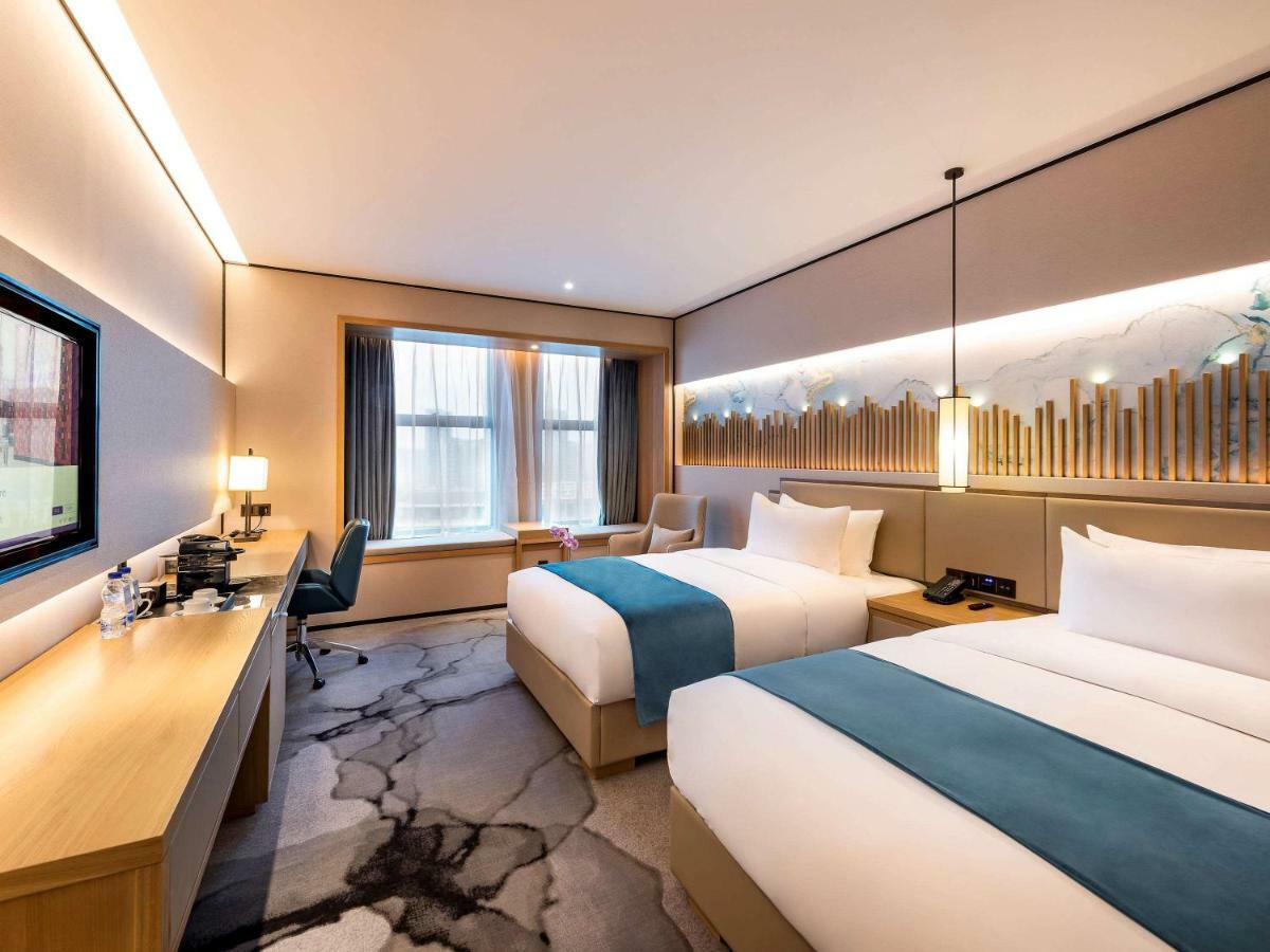 Mercure Chengdu Huapaifang Exterior foto